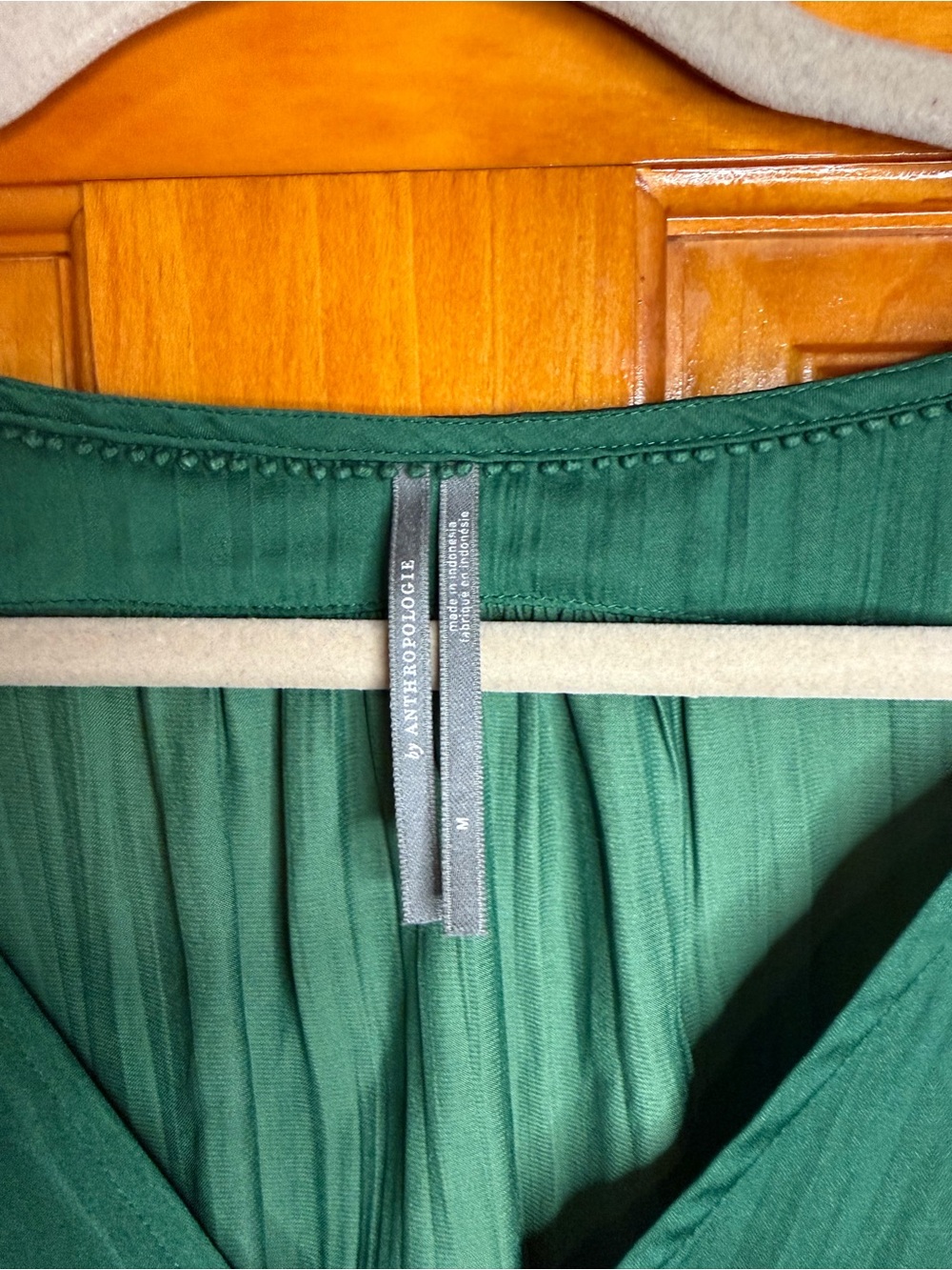 Anthropologie Flowy Satin Long Sleeve Green Blouse Size Medium $98 - Picture 4 of 9